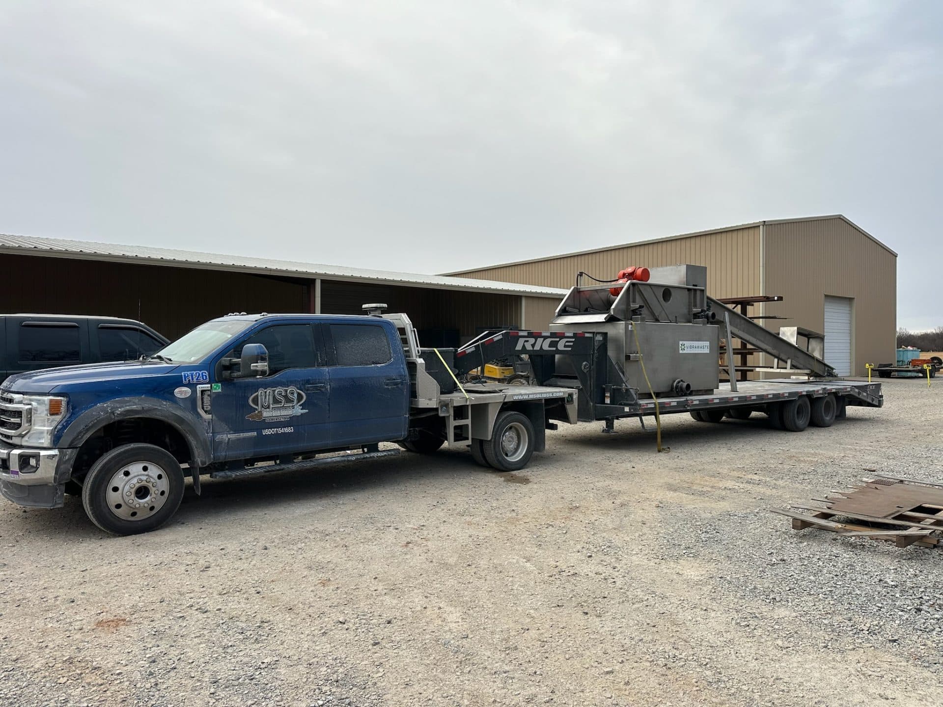 VibraWaste Muckraker loaded for transport